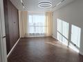 4-комнатная квартира · 103 м² · 8/9 этаж, Аль-Фараби 46/21 за 62.5 млн ₸ в Астане, Есильский р-н — фото 4