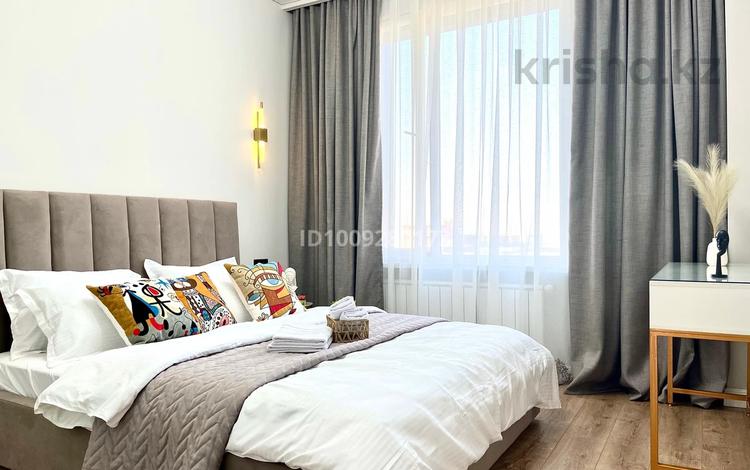 3-бөлмелі пәтер · 100 м² · 8 қабат, Каныша Сатпаева 133/1, бағасы: 25 000 〒 в Алматы, Бостандыкский р-н — фото 2