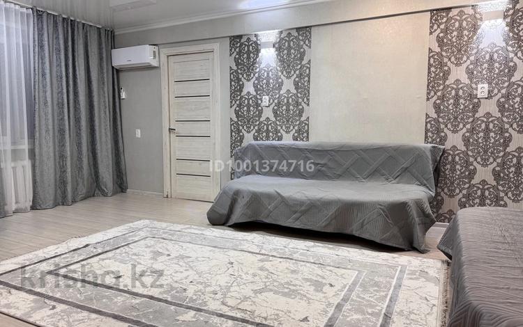 2-комнатная квартира · 47 м² · 1/5 этаж, Желтоксан 1 за 10 млн 〒 в Балхаше — фото 2