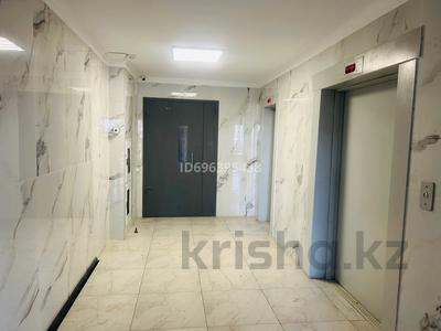 2-комнатная квартира · 69.3 м² · 10/25 этаж, мкр Юго-Восток, Байкена Ашимова за 22.5 млн 〒 в Караганде, Казыбек би р-н