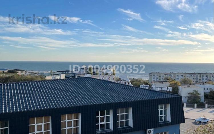 3-комнатная квартира · 70 м² · 5/5 этаж, 9-й мкр 8 за 18.3 млн ₸ в Актау — фото 2