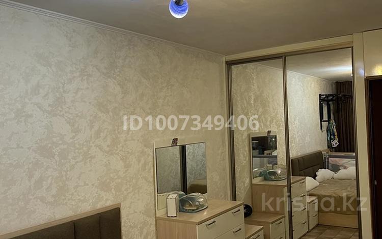 3-бөлмелі пәтер · 60 м² · 3/5 қабат, 11-й микрорайон, 11-й микрорайон 95Б — Орынбай Акына 95Б / за Мечтой, бағасы: 26.5 млн ₸ в Шымкенте, Енбекшинский р-н — фото 2