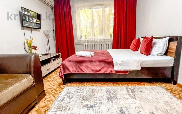 1-бөлмелі пәтер · 32 м² · 1/4 қабат, ул. Желтоксан 81, бағасы: 16 000 ₸ в Алматы, Алмалинский р-н — фото 2