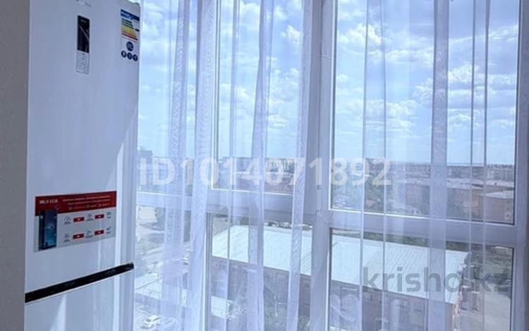 2-комнатная квартира · 65 м² · 10/10 этаж, мкр Юго-Восток, Мкр Степной 2 18 за 42 млн ₸ в Караганде, Казыбек би р-н — фото 2