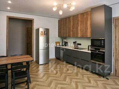 Отдельный дом · 8 комнат · 390 м² · 10 сот., мкр Уркер за 63.5 млн 〒 в Астане, Нура р-н