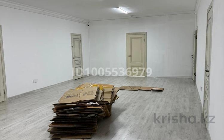 Офисы, склады, образование, развлечения, студии · 180 м² за 400 000 〒 в Актау, 29-й мкр — фото 2