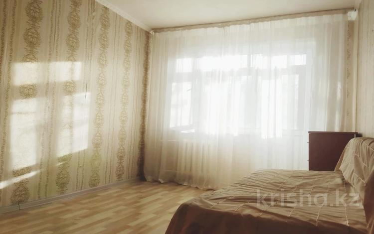 1-комнатная квартира, 35 м², 2/5 этаж, баян батыра 2 за 12.5 млн 〒 в Павлодаре — фото 2