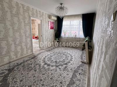 3-комнатная квартира · 48 м² · 2/5 этаж, Сұраншы батыр 10 5 — Жанар магазин за 18 млн 〒 в Аксукенте