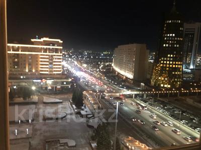 4-комнатная квартира · 200 м² · 12/13 этаж, Достык — Байтерек, Акорда, Дом Министерств за 750 000 〒 в Астане, Есильский р-н