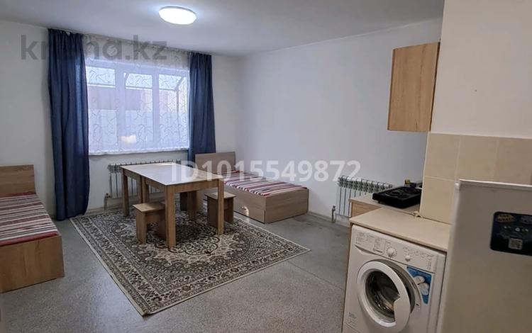 1-бөлмелі пәтер · 30 м² · 1/3 қабат, Рыскулбекова 18 — Рыскулбекова-Навои, бағасы: 170 000 ₸ в Алматы, Бостандыкский р-н — фото 2