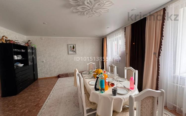 3-бөлмелі пәтер · 79 м² · 2/5 қабат, Братья Жубанова 6 — ЦРБ, бағасы: 30 млн ₸ в Хромтау — фото 2