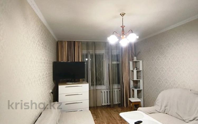 1-комнатная квартира · 33 м² · 1/5 этаж, Назарбаева 63/1 за 130 000 ₸ в Усть-Каменогорске — фото 2
