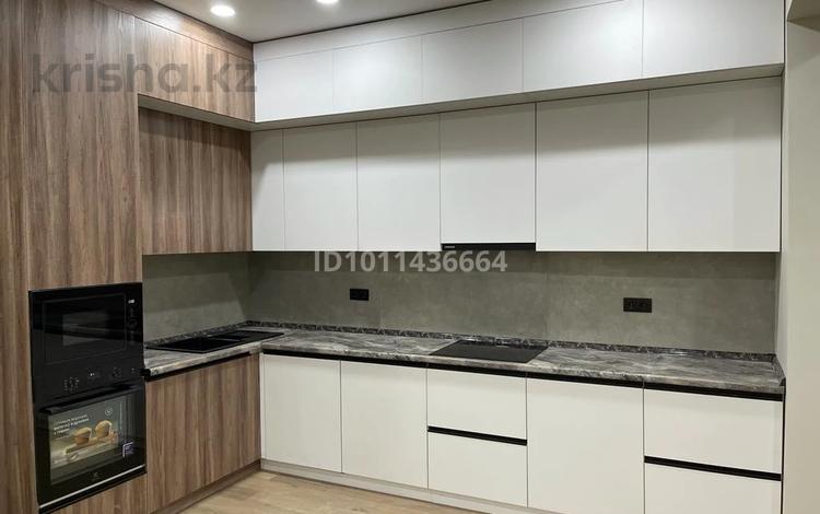 3-комнатная квартира · 85 м² · 5/5 этаж, мкр Юго-Восток, Муканова 51/8 за 47 млн ₸ в Караганде, Казыбек би р-н — фото 3