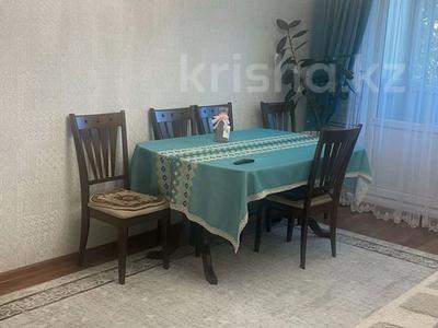 4-комнатная квартира · 74 м² · 4/5 этаж, самал 36 за 20.5 млн 〒 в Талдыкоргане, мкр Самал
