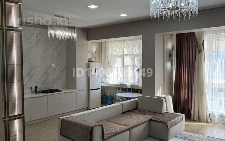 4-комнатная квартира · 148 м² · 7/9 этаж, 16-й мкр 14 за 56 млн ₸ в Актау — фото 2