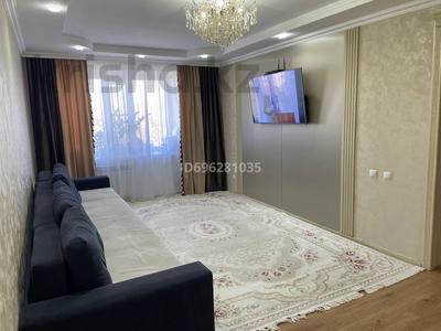 Пәтерлер в Карагандинской обл.: 3-бөлмелі пәтер · 67.6 м² · 7/9 қабат, мкр Юго-Восток 29 — Шахтеров - Сатыбалдина, бағасы: 27.5 млн 〒 3-бөлмелі пәтер · 67.6 м² · 7/9 қабат, мкр Юго-Восток 29 — Шахтеров - Сатыбалдина, бағасы: 27.5 млн 〒 в Караганде, Казыбек би р-н
