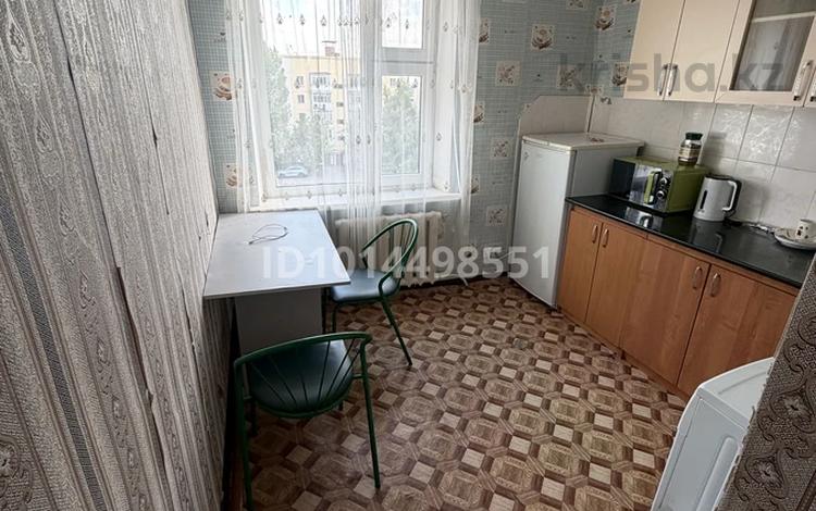 1-бөлмелі пәтер · 38 м² · 5/5 қабат, Мкр. Черёмушки 3, бағасы: ~ 7.7 млн ₸ в Акмоле — фото 2