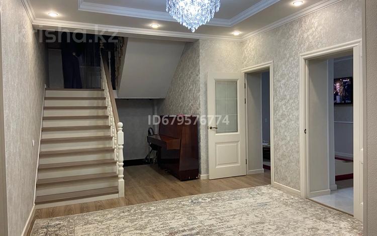 Жеке үй • 6 бөлмелер • 250 м² • 5 сот., мкр Новый Город, бағасы: 85 млн 〒 в Караганде, Казыбек би р-н — фото 2