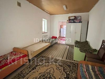 Отдельный дом · 2 комнаты · 56 м², Сабира Майканова 32/2 за 120 000 〒 в 