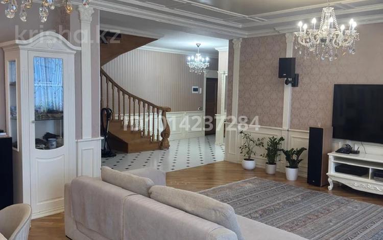4-комнатная квартира · 220 м², Кунаева 65 за 115 млн ₸ в Шымкенте, Туран р-н — фото 2