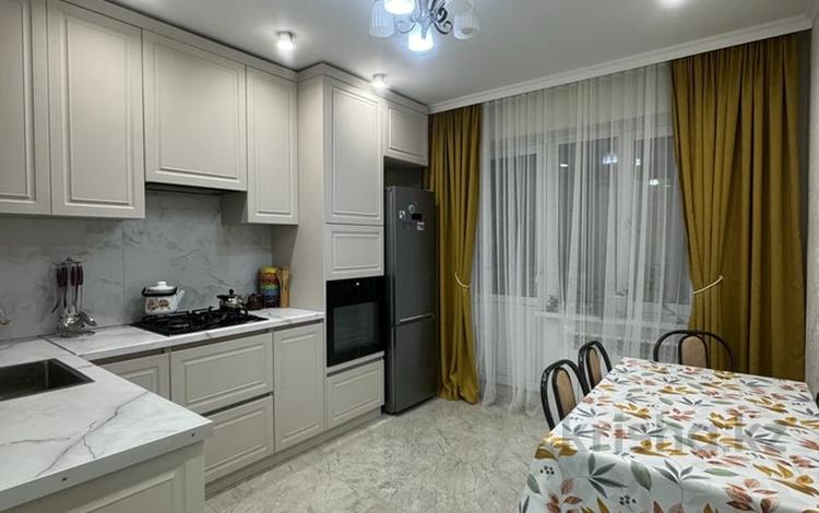 3-бөлмелі пәтер · 83 м² · 4/9 қабат, Актобе 100, бағасы: 33 млн ₸ в Уральске — фото 2