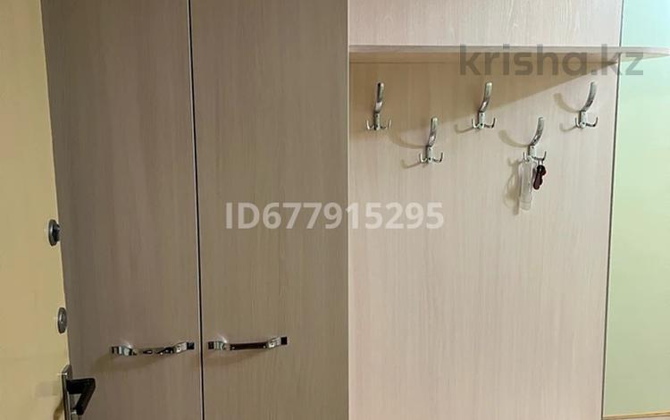 2-комнатная квартира · 60 м² · 2/3 этаж, мкр Алтай-1, Алтай 1 дом 16, рядом аэропорт 16 за 260 000 ₸ в Алматы, Турксибский р-н — фото 2
