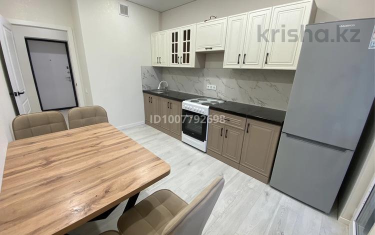 2-комнатная квартира · 60 м² · 11/12 этаж, мкр Алгабас, Омарова 1 — Ул.Фаризы Онгарсыновой/проспект Рыскулова за 300 000 ₸ в Алматы, Алатауский р-н — фото 2