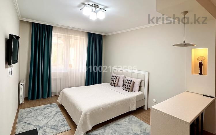 1-комнатная квартира · 45 м² · 13/18 этаж, Навои 208 — Торайгырова за 15 000 ₸ в Алматы, Бостандыкский р-н — фото 2