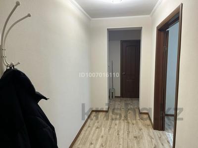 2-комнатная квартира · 54 м² · 4/5 этаж, мкр Кунаева 64 за 180 000 ₸ в Уральске