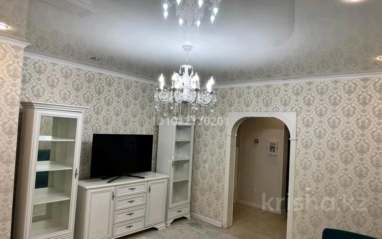 2-комнатная квартира · 60 м² · 1/11 этаж, ул. Сарыарка 19 за 230 000 ₸ в Караганде — фото 2