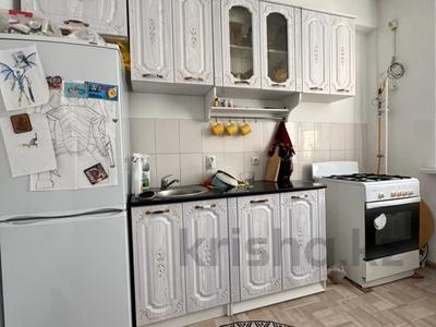 2-комнатная квартира · 55 м² · 9/9 этаж, 10 МИКРОРАЙОН, САМАЛ 84 за 130 000 ₸ в Уральске