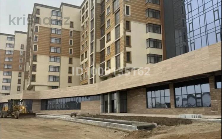 4-бөлмелі пәтер · 137 м² · 3/9 қабат, 12 ш/а. 8, бағасы: 52 млн ₸ в Актобе, мкр 12 — фото 3