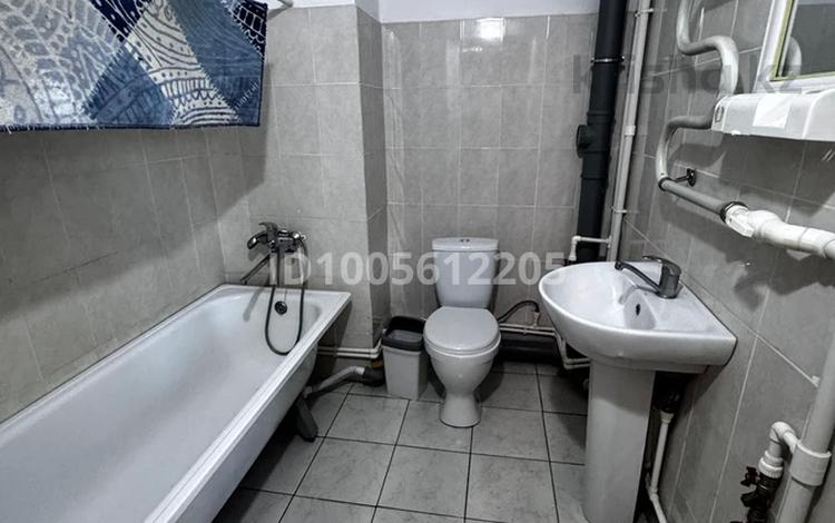 1-комнатная квартира · 42.9 м² · 5/9 этаж, мкр. Зачаганск пгт за 15 млн ₸ в Уральске — фото 5