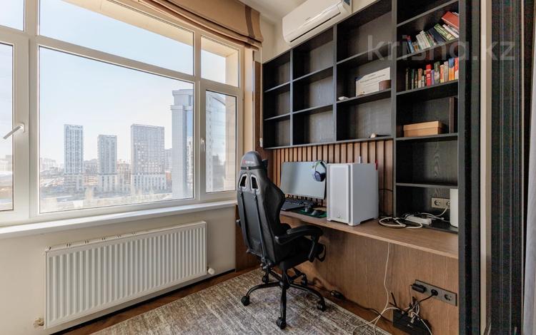 4-бөлмелі пәтер · 137.1 м² · 10/12 қабат, Шамши Калдаяков 8, бағасы: 195 млн ₸ в Астане — фото 5