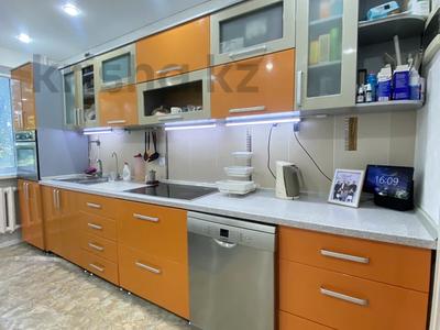 3-комнатная квартира · 83 м² · 3/5 этаж, мкр Юго-Восток, Гапеева за 29 млн ₸ в Караганде, Казыбек би р-н