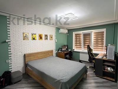 3-бөлмелі пәтер · 65 м² · 4/5 қабат, Макатаева — Байтурсынова, бағасы: 46 млн ₸ в Алматы, Алмалинский р-н