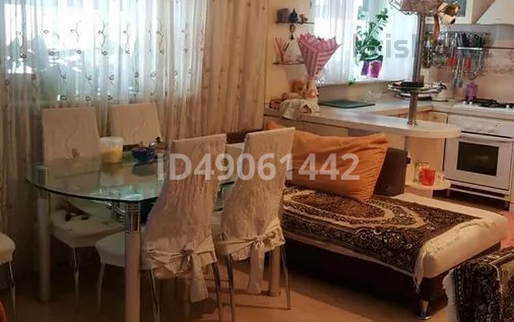 3-бөлмелі пәтер · 90 м² · 1/6 қабат, Куляш Байсеитовой 4, бағасы: 28 млн ₸ в Астане, Сарыарка р-н — фото 2