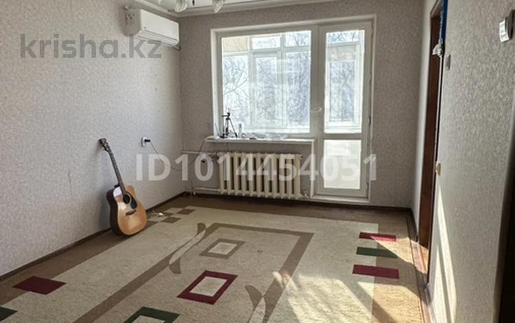 3-бөлмелі пәтер · 60 м² · 5/5 қабат, Кердері 135, бағасы: 17.5 млн ₸ в Уральске, мкр Школьник — фото 2