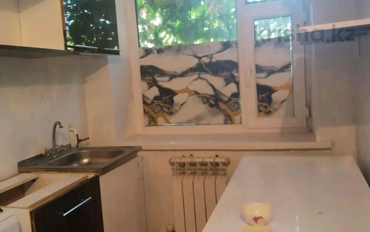 3-комнатная квартира · 50 м² · 1/4 этаж, Алибекова 6 — Центр за 100 000 ₸ в Каргалы (п. Фабричный) — фото 2