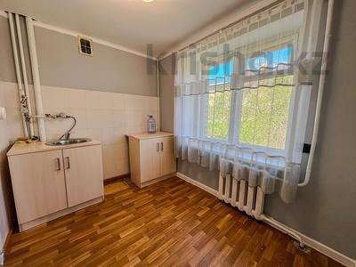 1-бөлмелі пәтер · 33 м² · 4/5 қабат, Самал 8, бағасы: 12.7 млн ₸ в Талдыкоргане, мкр Самал