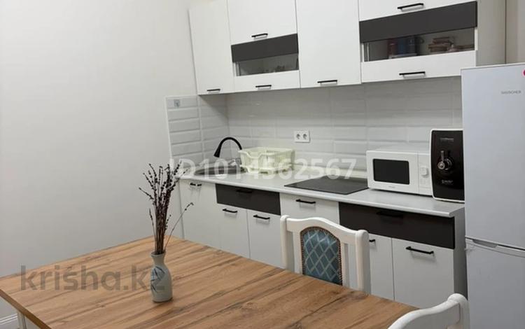 1-комнатная квартира · 45 м² · 9/12 этаж, Райымбека 351/1 за 280 000 ₸ в Алматы, Алатауский р-н — фото 2