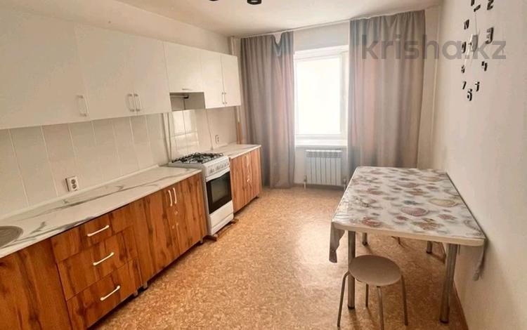 2-комнатная квартира · 57 м² · 2/9 этаж, жм Каргалы 200 за 15.7 млн ₸ в Актобе — фото 2