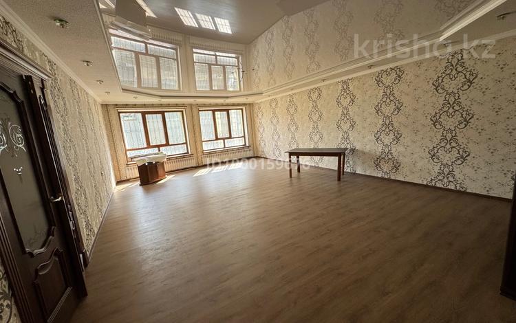 4-бөлмелі пәтер · 132 м² · 2/5 қабат, мкр Нурсат 122 — Арғынбеков көшесі ТД Нұрсат сити артында, бағасы: 59 млн ₸ в Шымкенте, Каратауский р-н — фото 3