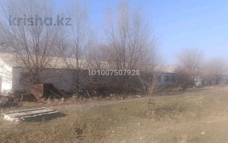 Қоймалар, ауыл шаруашылығы · 850 м², бағасы: 580 000 ₸ в Жалкамысе — фото 8