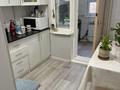 2-комнатная квартира · 65 м² · 3/5 этаж, 12-й микрорайон, 12-й микрорайон 215 ж — Сдаю квартиру 2 комнатную. с мебелью, холодильник, стиральный машина, кондиционер и так далее за 170 000 ₸ в Шымкенте, Енбекшинский р-н — фото 2