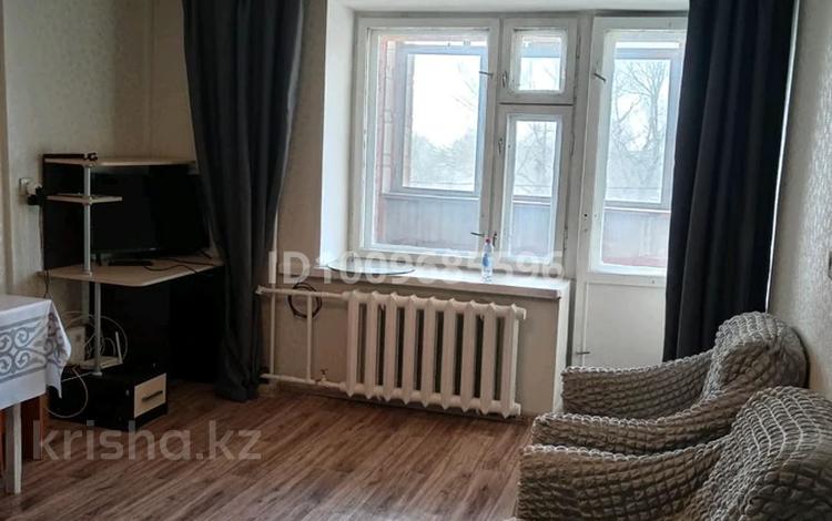 1-комнатная квартира · 48 м² · 3/9 этаж, Карбышева 44 за 160 000 ₸ в Усть-Каменогорске — фото 2