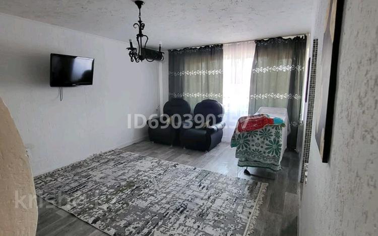 1-комнатная квартира · 40 м² · 5/7 этаж, 5-й мкр 1 — Шум за 100 000 ₸ в Актау — фото 2