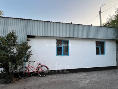 Отдельный дом · 1 комната · 30 м², Мира 31 — Мадина магазин за 45 000 〒 в 