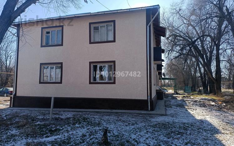 2-бөлмелі пәтер · 45 м² · 1/2 қабат, Кашперского 5 — Район сахзовод, бағасы: 4 млн ₸ в Шу — фото 2