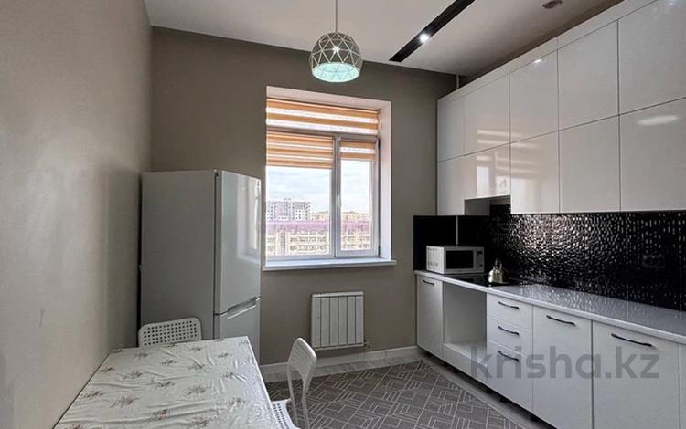 2-комнатная квартира, 70 м², 10/11 этаж, 17-й мкр 99